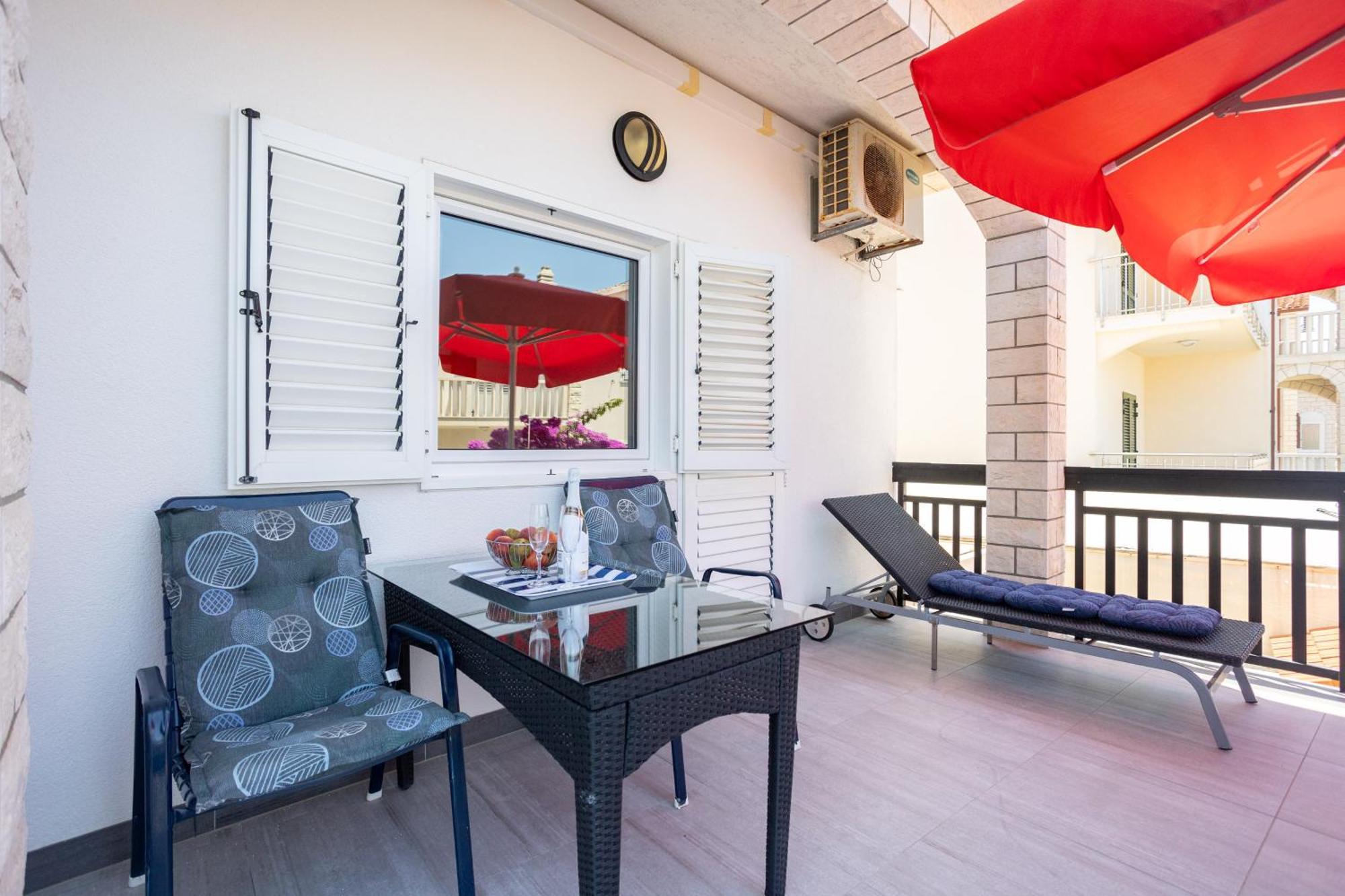 Villa Marina Okrug Gornji Phòng bức ảnh